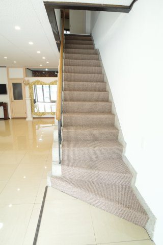 【内装】 | オーシャンビル | 1F～2Fへ