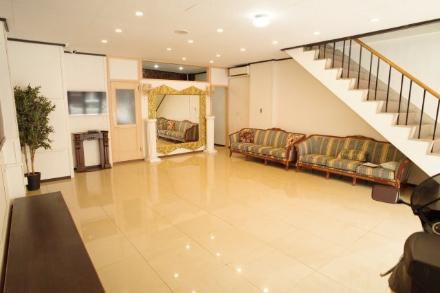 【居間・リビング】 | オーシャンビル | 1F