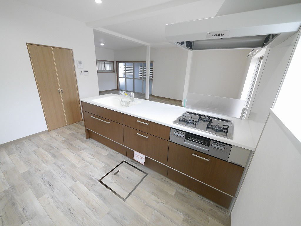東大池1丁目中古戸建（リノベーション）のキッチン