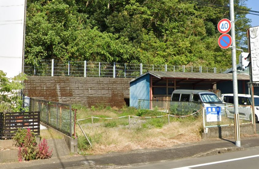 小林市真方の売地の外観