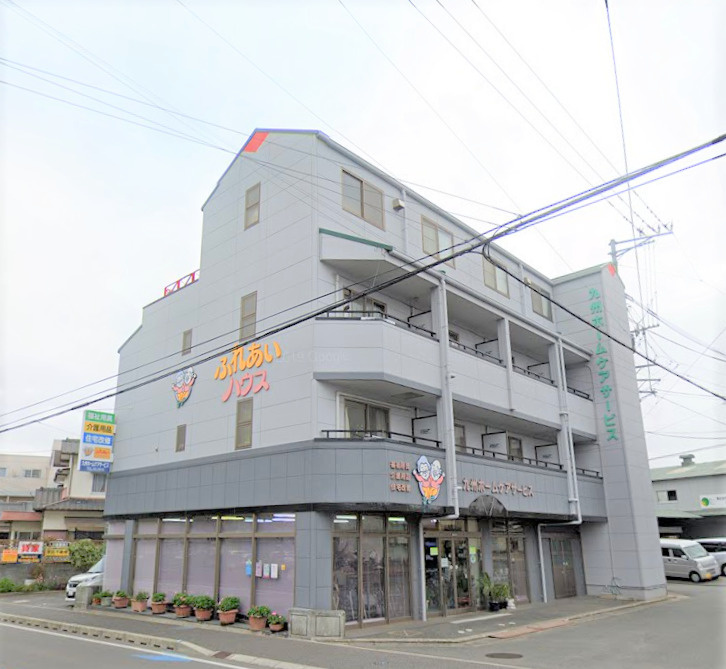 ふれあいハウスの外観