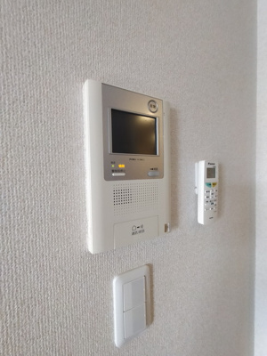 【セキュリティ】 | PASTORAL/パストラル | 防犯対策に有効なカメラ付きインターホン！突然の来客やお子様のお留守番でも安心です◎