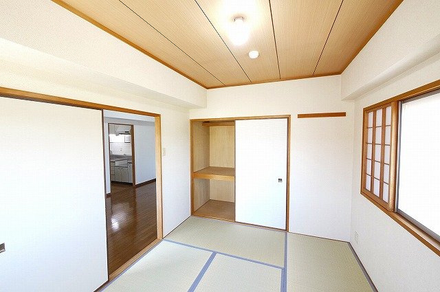 カーサフラッシュナカイの和室|明るい和室です