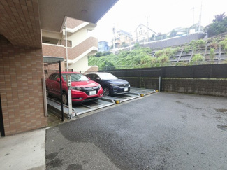 【駐車場】 | 機械式駐車場です。