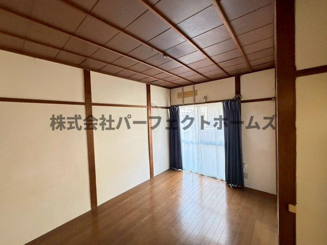 枚方市桜丘町の一戸建ての居間・リビング|リビングとしてお使いいただけます