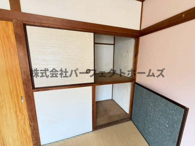 枚方市桜丘町の一戸建ての収納|大きなものも収納できそうです