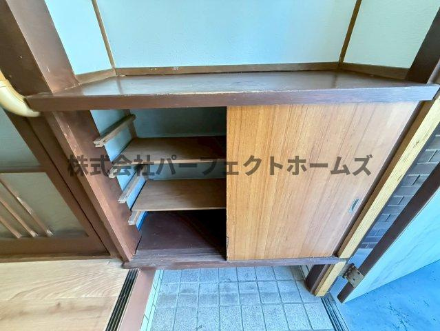 枚方市桜丘町の一戸建ての収納|大きなものも収納できそうです