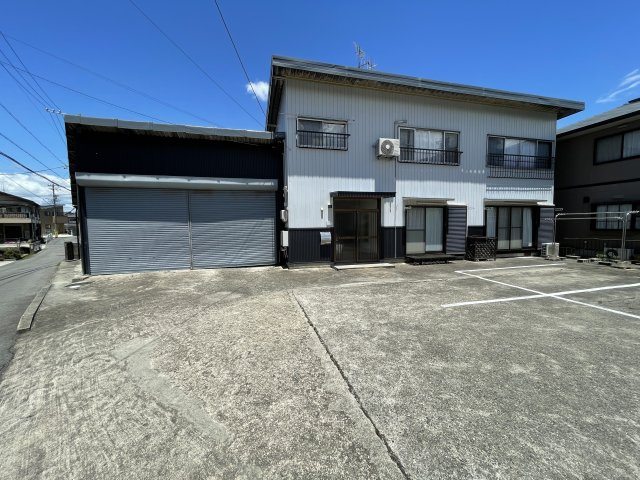 オータム手賀野の外観|駐車場が目の前なので便利です。