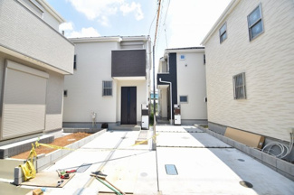 【外観】 | 閑静な住宅街で落ち着いた雰囲気です。お客様のご都合でいつでもご内覧可能で御座います。