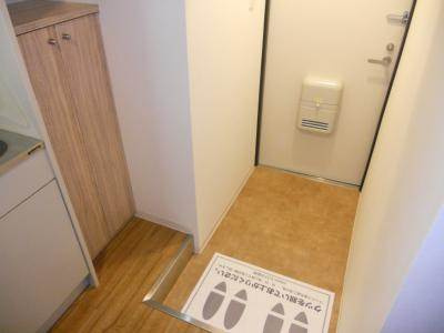 ルクラ京都三条油小路の玄関|玄関