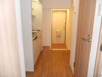 ルクラ京都三条油小路の内装|廊下