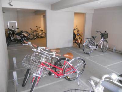 ルクラ京都三条油小路の駐車場|駐輪場