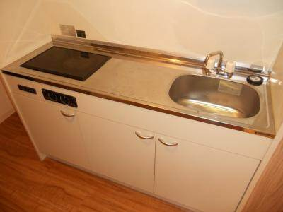 ルクラ京都三条油小路のキッチン|２口ラジェントキッチン