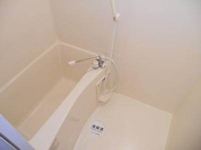 ルクラ京都三条油小路の浴室