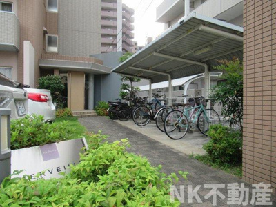 【エントランス】 | メルヴェーユ（荒本賃貸） | 建物の内部です