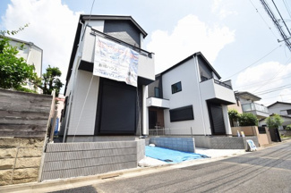 【外観】 | 現地見学や資料請求などお気軽にお問合わせ下さい。
周辺環境とあわせて現地ご案内致します。