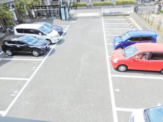 【駐車場】