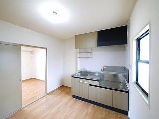 サンコートD棟の居間・リビング|使いやすいリビングです