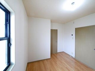 サンコートD棟の洋室|個人の部屋や寝室として使える洋室です