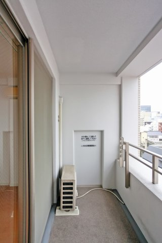 サヴォイテンジンクォーター　10階のバルコニー|別号室のものになります。現状優先です。