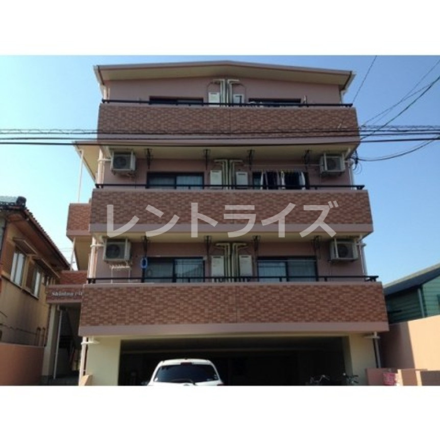 シャイニングシティー木曽川の外観
