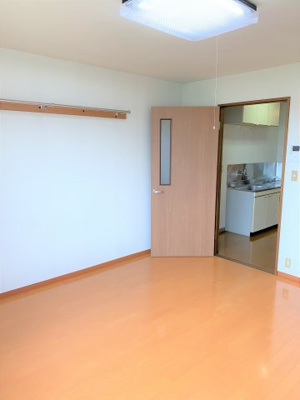  | メゾンシャルーズ