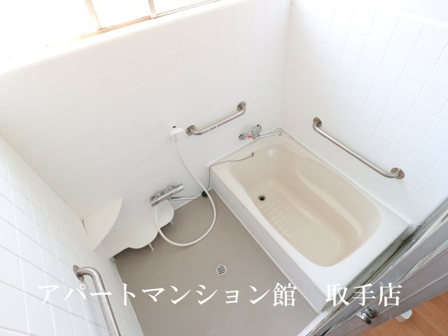 宮和田K邸の浴室