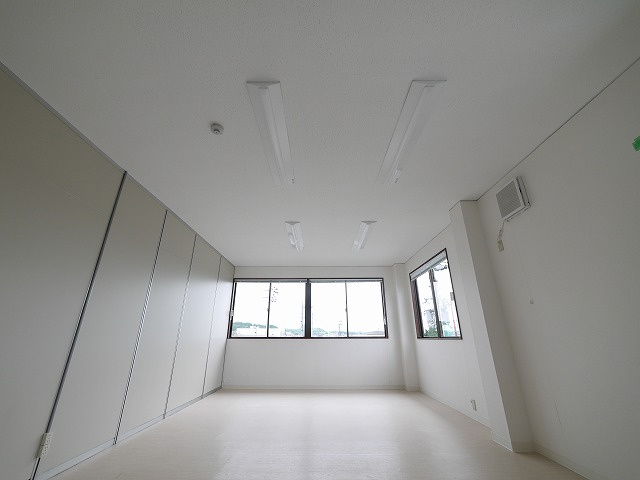 三和ビルの内装