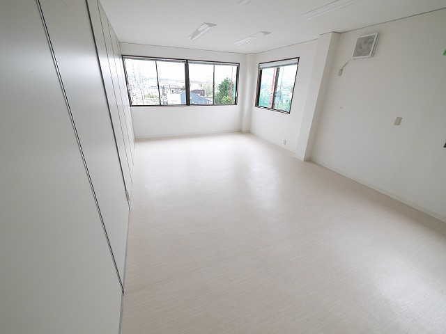 三和ビルの内装