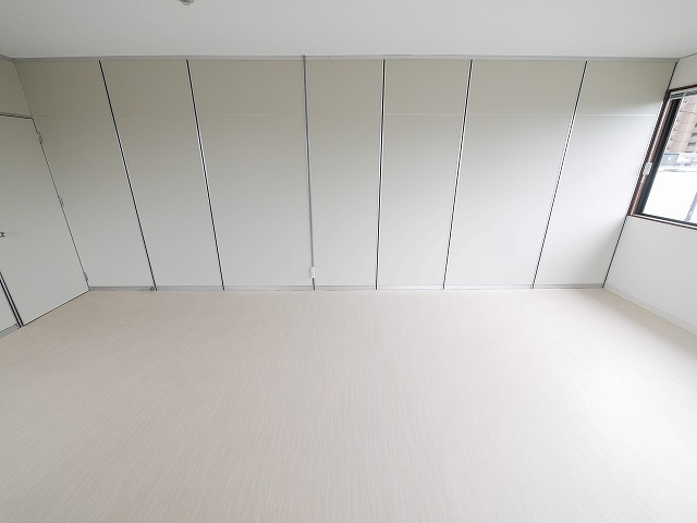 三和ビルの内装