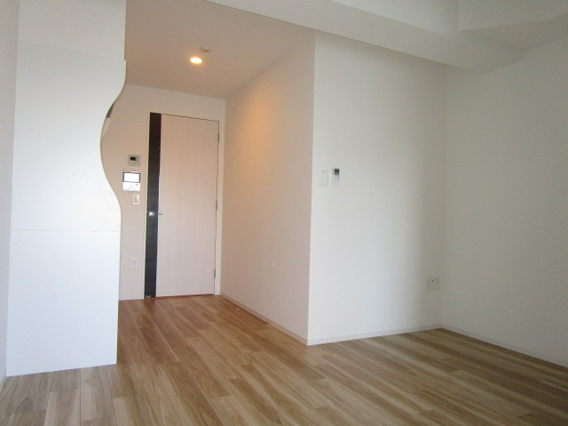 大阪市淀川区新高４丁目の賃貸マンションの居間・リビング