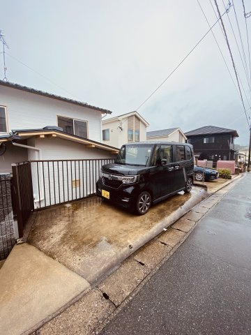 東区和白東３丁目　戸建ての駐車場