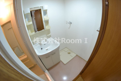 【洗面所】 | グランテージ感彩 | 忙しい朝には欠かせない洗面所です