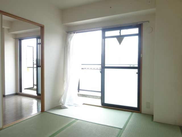 パルティメゾン中山の和室