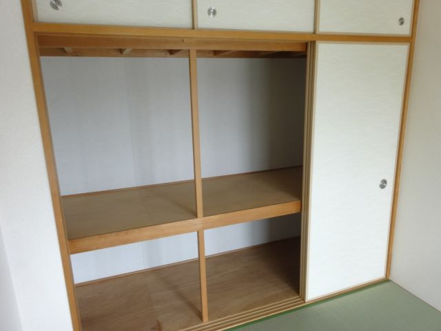 パルティメゾン中山の収納