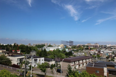 【展望】 | メゾンドルチェ平岸第六 | バルコニーから見える眺望がとても魅力的です。