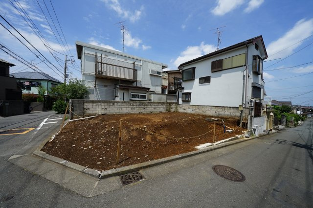 西谷駅徒歩１３分！南西角地のため陽当り良好！保土ケ谷区上菅田町　新築戸建ての外観|南西角地につき、陽当たり・風通し良好です。
