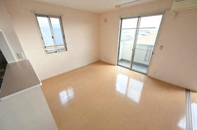 【居間・リビング】 | リビングタウン天理 Ｂ棟