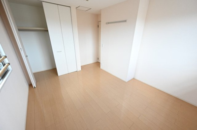 【洋室】 | リビングタウン天理 Ｂ棟