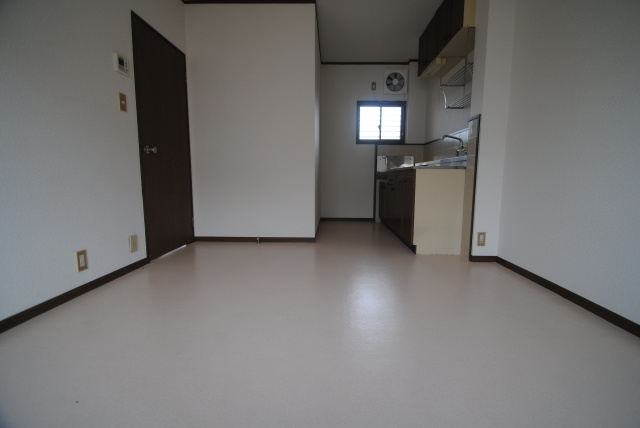 リーベ楢崎の居間・リビング|同タイプ　イメージ写真