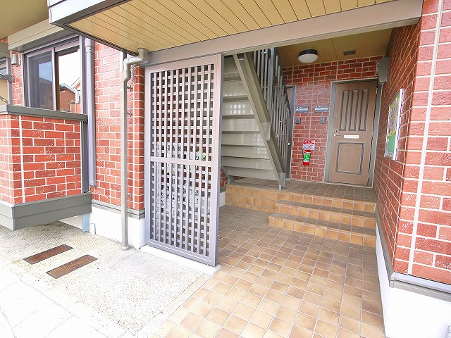 エスポワール　Ｂ棟（南紀寺町）のエントランス|清潔なエントランスです