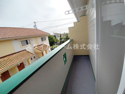 【バルコニー】 | レガーロカルドA棟 | 開放的で明るい空間を演出してくれるバルコニーです