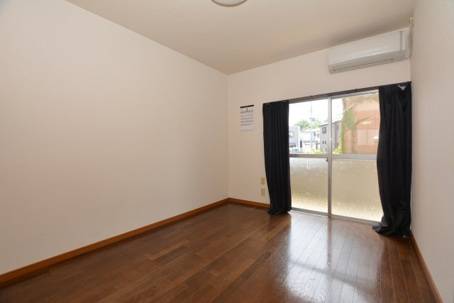 【洋室】 | メゾン石川 | コンパクトで使いやすい洋室です