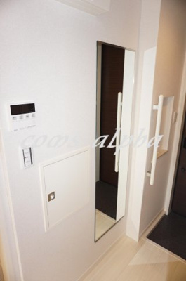 【玄関】 | 横濱HILL TERRACE | 横濱HILL TERRACE　玄関