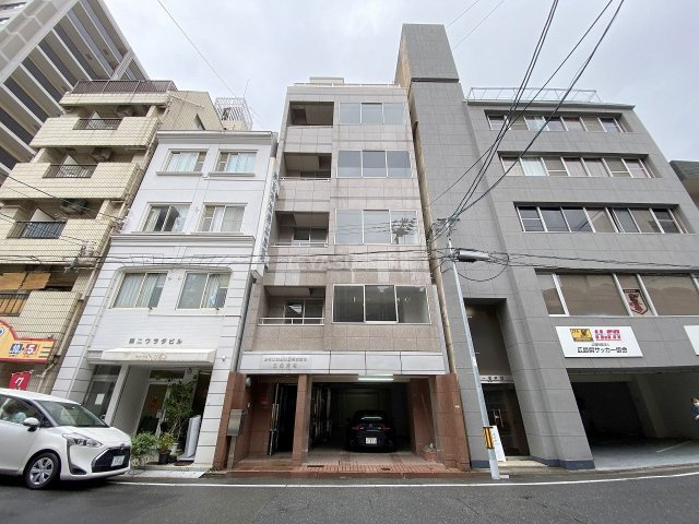 八重洲第2ビルの外観