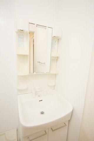 セラリッシュＢ棟の独立洗面台