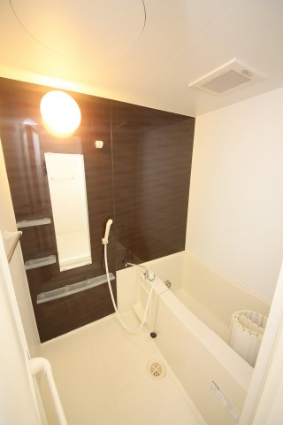 セラリッシュＢ棟の浴室