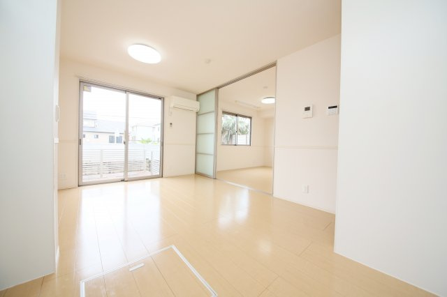 セラリッシュＢ棟の居間・リビング