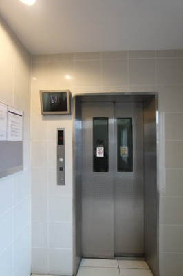 【その他共用部分】 | ヴィアーレ新寺 | エレベーター