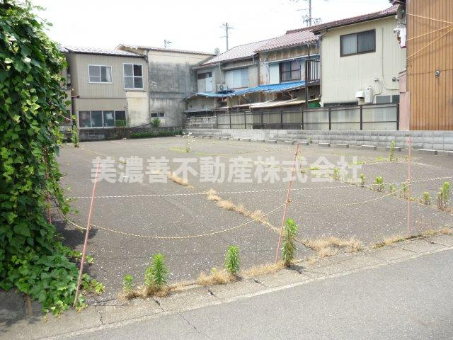 ５６９１１　岐阜市白菊町土地の外観